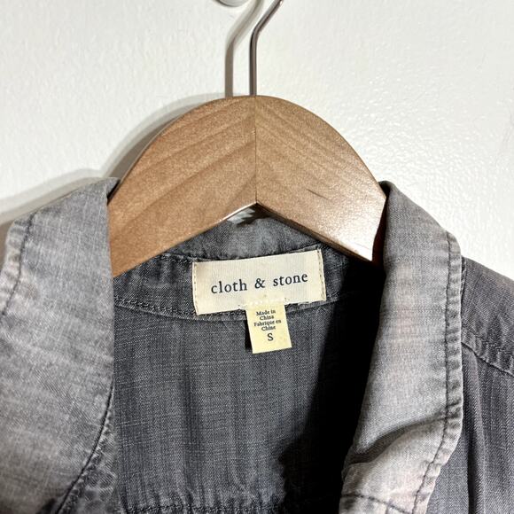 Cloth & Stone Gray Button Up - Picture 2 of 5